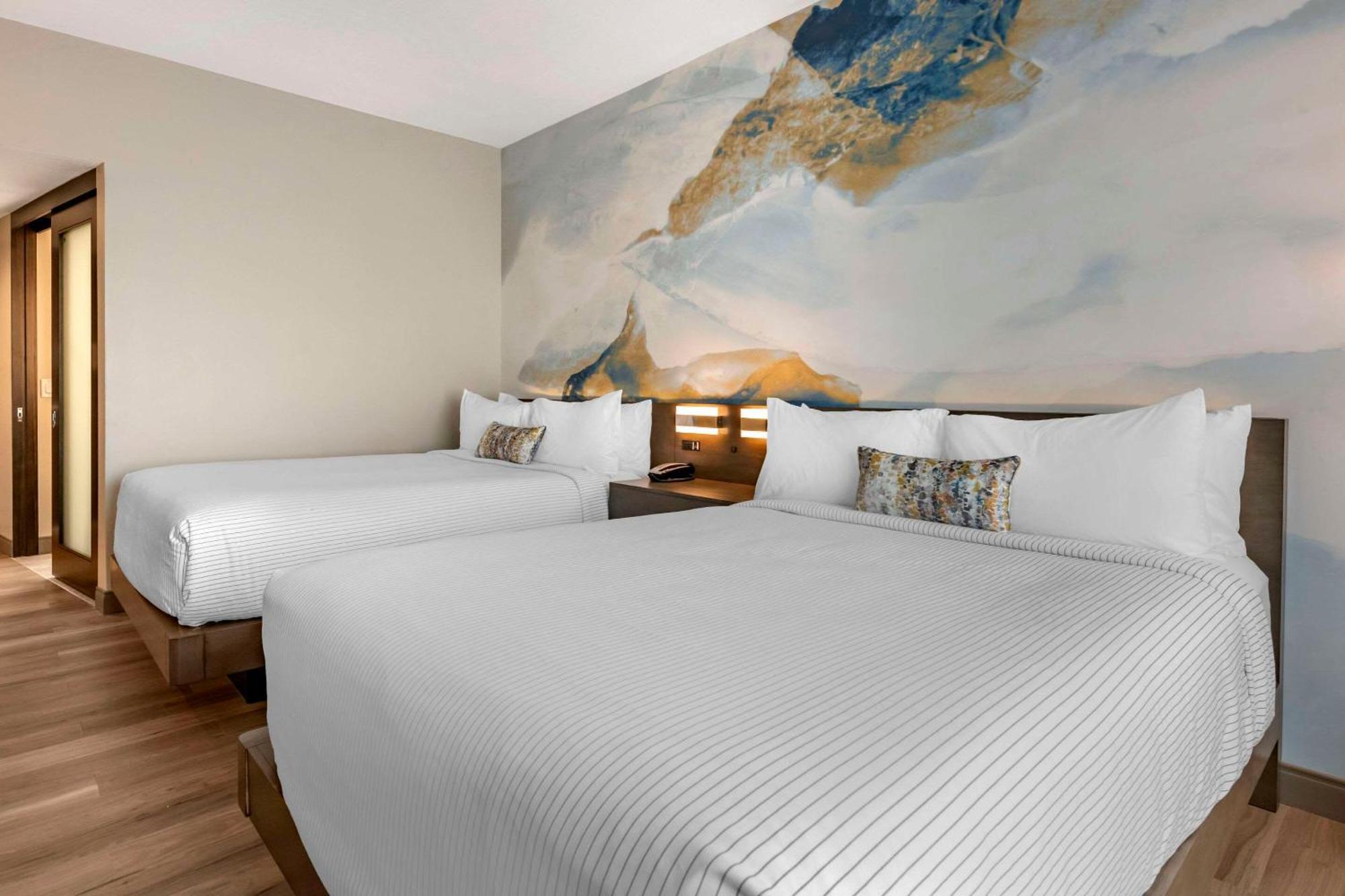 Cambria Hotel Orlando Airport Exterior photo