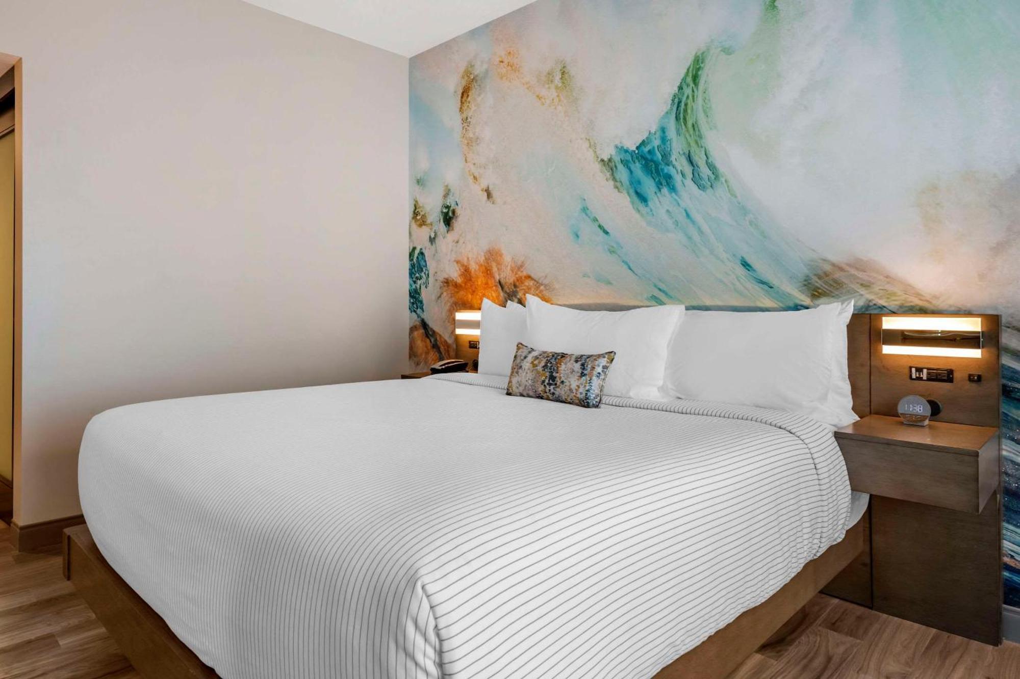 Cambria Hotel Orlando Airport Exterior photo