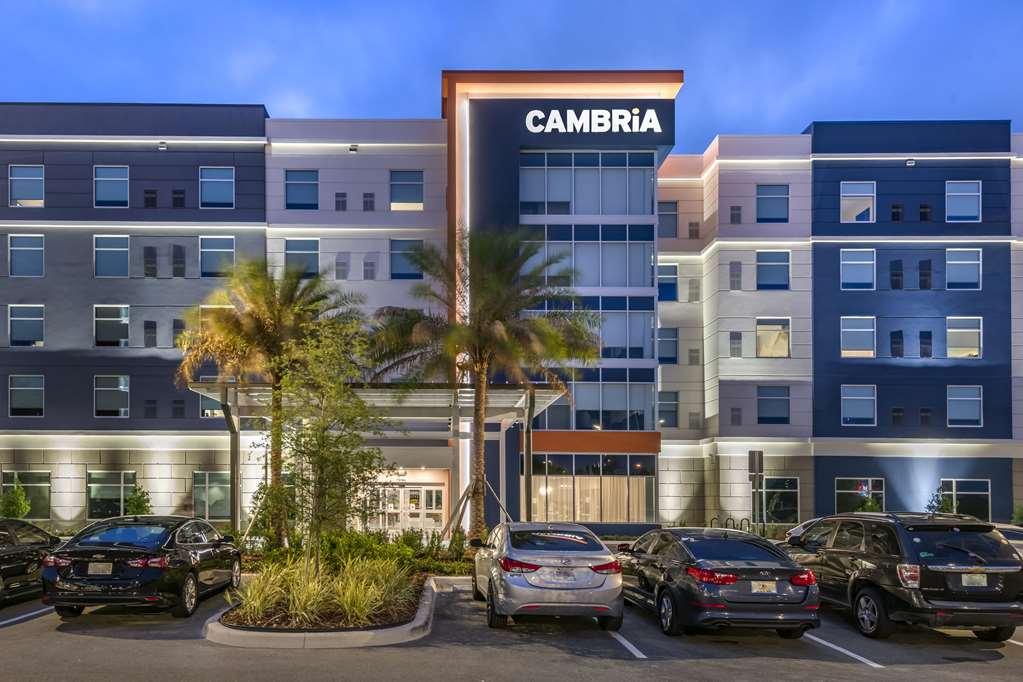 Cambria Hotel Orlando Airport Exterior photo