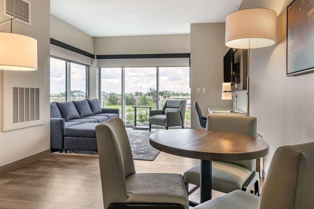 Cambria Hotel Orlando Airport Room photo
