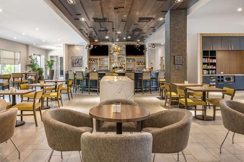 Cambria Hotel Orlando Airport Restaurant photo
