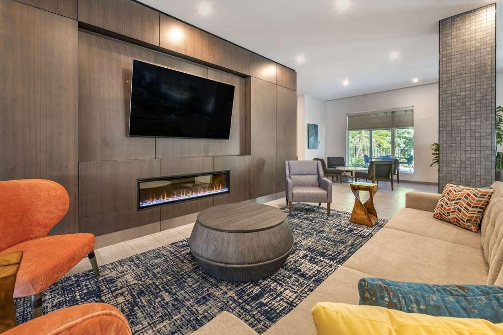Cambria Hotel Orlando Airport Interior photo