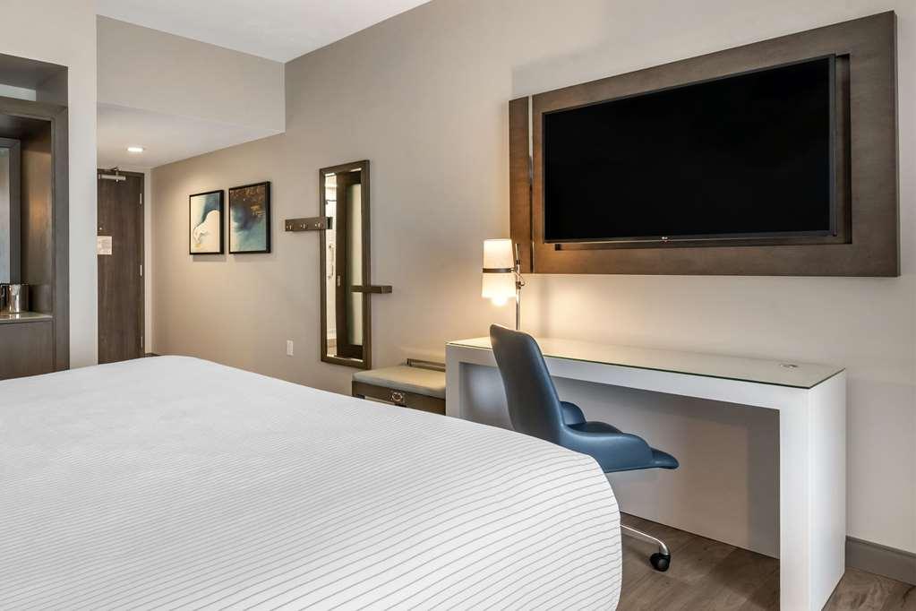 Cambria Hotel Orlando Airport Room photo